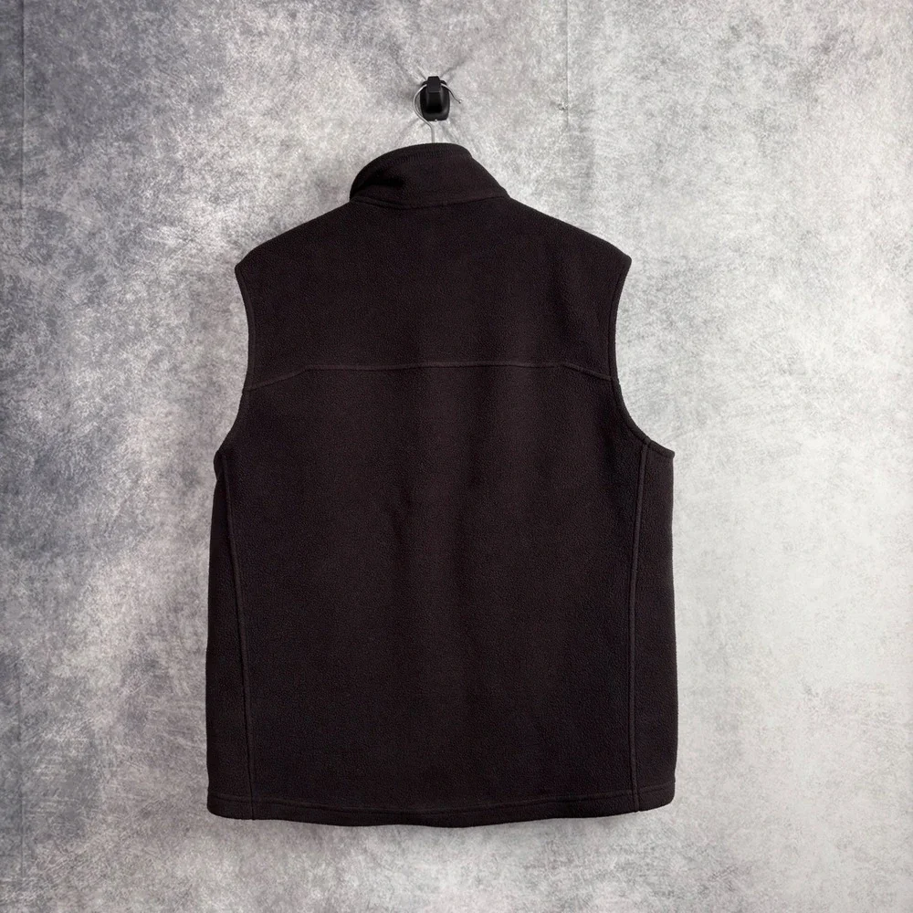 Patagonia Men's Classic Synchilla Fleece Vest in Black with Logo‎ Size Medium